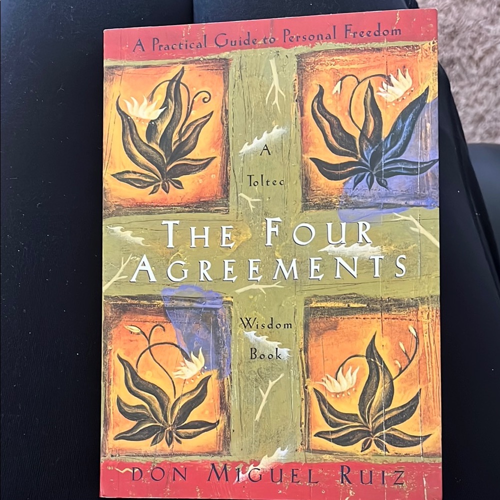 The Four Agreements Book - Multicolor Cover